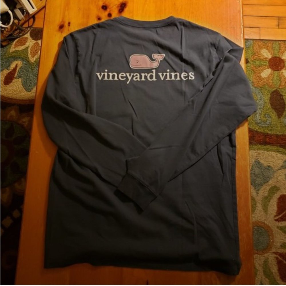 EUC Men's Vineyard Vines long sleeve whale pocket-shirt